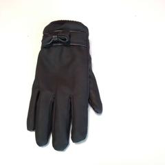 Hanske, som rapportert av Twisto ved bruk av iLost