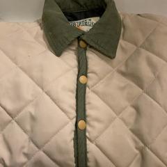 Vestiti, come riportato da IKEA鶴浜 utilizzando iLost