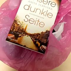 Libro mer, ha sido reportado por Mövenpick Hotel Amsterdam City Centre con iLost
