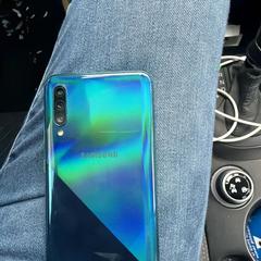 Samsung telefoon، كما تم الإبلاغ عنه عبر iLost