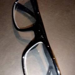 Óculos, como reportado por TivoliVredenburg utilizando o iLost