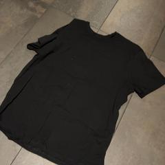 Clothing Black T-shirt, as reported by MEININGER Hotel Amsterdam City West using iLost