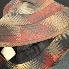 Chapéu, como reportado por IKEA Paris - Italie Deux utilizando o iLost