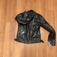 السترة zwart - 100525 INH، كما تم الإبلاغ عنه بواسطة Ziggo Dome عبر iLost