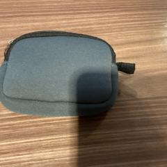 Étui voor oordopjes grijs - 170126 GEAR, a été signalé par Ziggo Dome utilisant iLost