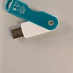 피팅 & Usb 스틱, iLost를 사용하여 Padualaan 99에 보고됨