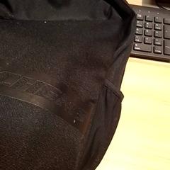 Taška, jak nahlášeno Beekse Bergen Resorts en Hotel pomocí iLost