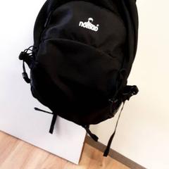 Rucksack rugt, gemeldet von Qbuzz ZHN über iLost