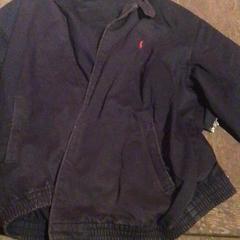 Kurtka, zgłoszono przez De Heeren van Aemstel przy użyciu iLost