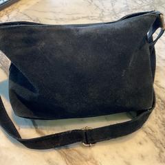 Black purse, as reported to iLost