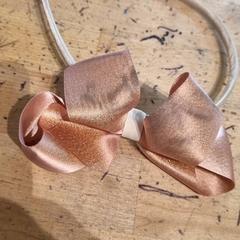 İLost kullanarak IKEA Wilrijk tarafından bildirildiği gibi Saç bandı Roze strik