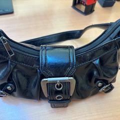 バッグ がiLostで Gemeente Zutphen によって報告されました