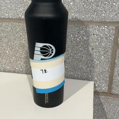 Water bottle Black, as reported by Cincinnati Tennis LLC using iLost