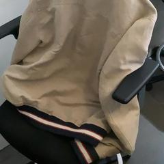 ジャケット がiLostで MEININGER Hotel Berlin "Mitte" Humboldthaus によって報告されました