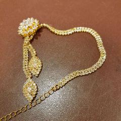 Bijou broche, rapporterat av TCL med iLost