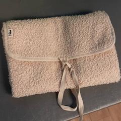 Houes, a été signalé par Diergaarde Blijdorp utilisant iLost