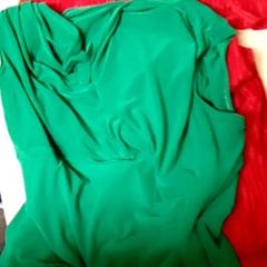 Jantzi Red and green, gisa salatu by Mövenpick Hotel Amsterdam City Centre iLost erabiliz