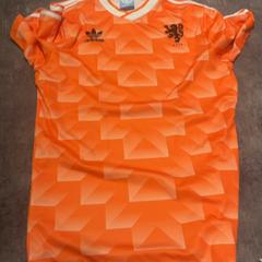 Hemd, zoals gemeld door Van der Valk Hotel Haarlem met iLost