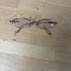 Bicchieri Roze, dun montuur, come riportato da IKEA Amersfoort utilizzando iLost