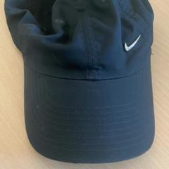 Kappe, gemeldet von Schönbrunn "Group Center" über iLost