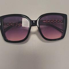 Glasses, as reported by Vrije Universiteit Amsterdam using iLost