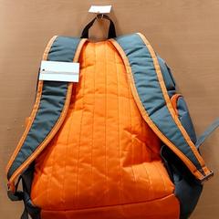 Rugzak & Gesorteerd, zoals gemeld door Centraal magazijn met iLost