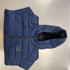 Chaqueta, segundo informou IKEA Praha – Zličín usando iLost