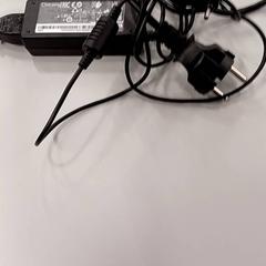 Laptop charger Zwart, as reported by Heidelberglaan 15 using iLost