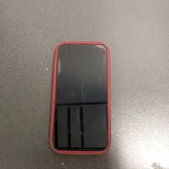 Iphone Donker rode hoesje, rapporterat av Regio Limburg - Leuven med iLost