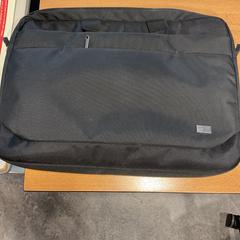 Laptop táska Kooijman., amint azt Gemeente Amsterdam - Bureau Gevonden Voorwerpen az iLost segítségével jelentette.