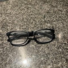 안경, iLost를 사용하여 Van der Valk Hotel Wolvega Heerenveen에 보고됨