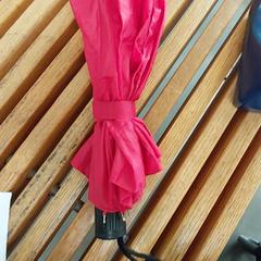 Paraigües Rouge, segons ha informat IKEA Mulhouse mitjançant iLost