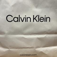 Aankoop calvin klein, jak nahlášeno Designer Outlet Roermond pomocí iLost