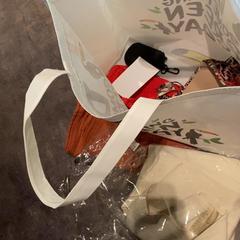 Gevonden spullen op kamer, zgłoszono przez Van der Valk Hotel Haarlem przy użyciu iLost