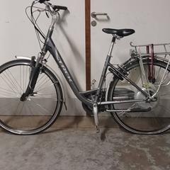 دراجة نسائية Trek Grijs، كما تم الإبلاغ عنه بواسطة Fietsdepot Hasselt عبر iLost