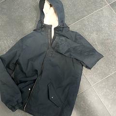 Jacket blauw, as reported by Centraal magazijn using iLost