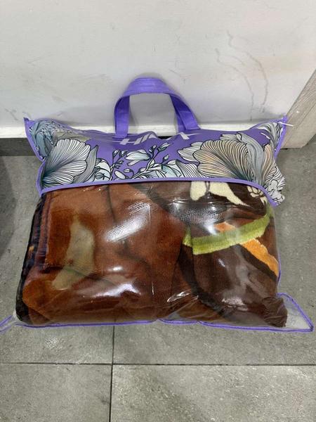 Fleece blanket كيس بنفسجي شفاف