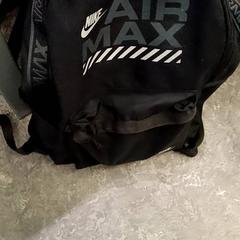 Rugzak/rugtas rugt, som rapportert av Qbuzz GD Groningen HS ved bruk av iLost