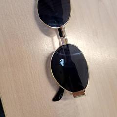 Solglasögon, rapporterat av IKEA Grenoble med iLost