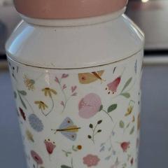 Edateko botila drik, gisa salatu by Madurodam iLost erabiliz