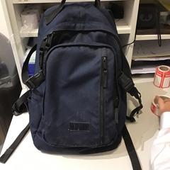 حقائب حمل وحقائب اليد، كما تم الإبلاغ عنه بواسطة U-OV Utrecht عبر iLost