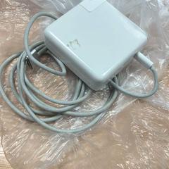 Produktu elektronikoak charger, gisa salatu by Sheraton Brussels Airport Hotel iLost erabiliz