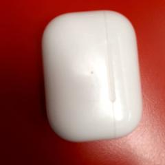 Airpod, zoals gemeld door UvA REC met iLost