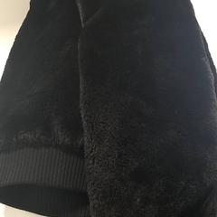 Fleece, jak nahlášeno IKEA Mons pomocí iLost