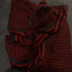 Kendő, amint azt Van der Valk Hotel Haarlem az iLost segítségével jelentette.