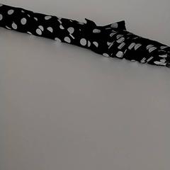 Deštník - Zwart met witte bollen, jak nahlášeno Centraal magazijn pomocí iLost