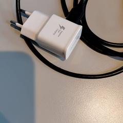 Carregador Samsung oplader, como reportado por Padualaan 101 utilizando o iLost