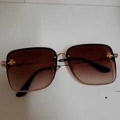 Gafas de sol, segundo informou IKEA Utrecht usando iLost