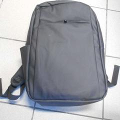 Ryggsäck zwart, rapporterat av Regio Limburg - Leuven med iLost