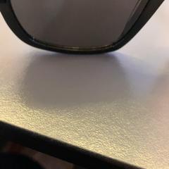 Sonnenbrille zwart, gemeldet von Eindhoven Airport über iLost